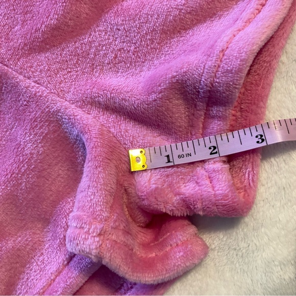 Disney Minnie Mouse Fuzzy Pink Lounge Shorts Women Size XL - Picture 7 of 9